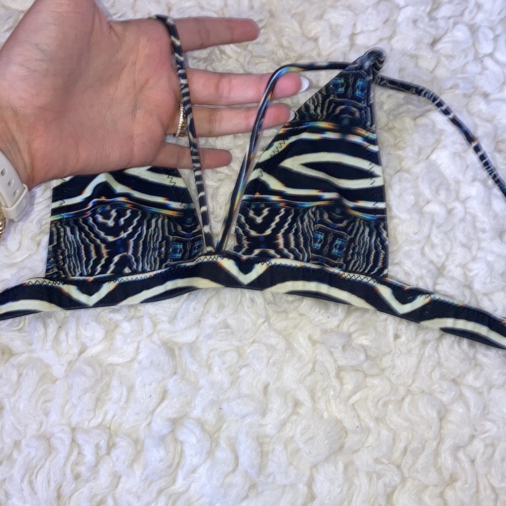 Bikini Top - Picture 2 of 3